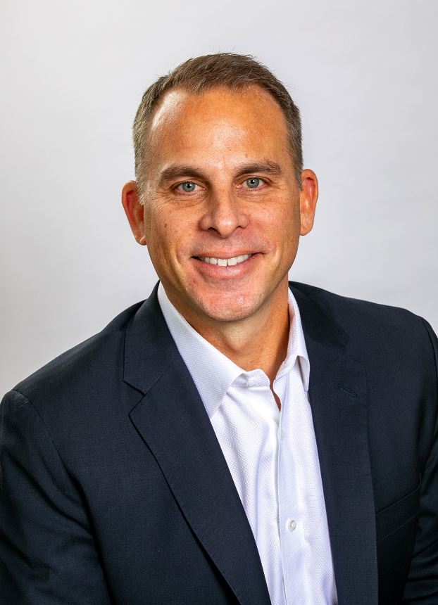 Geoff Hakel headshot